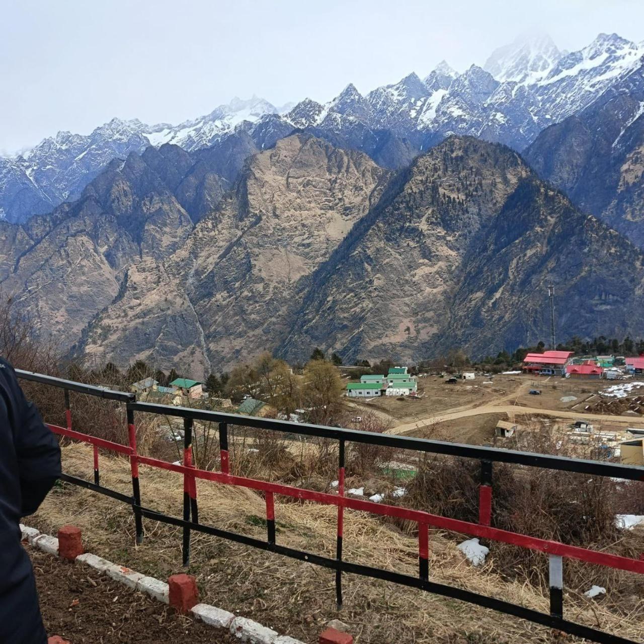 Nanda Devi Stays Joshīmath Exteriör bild