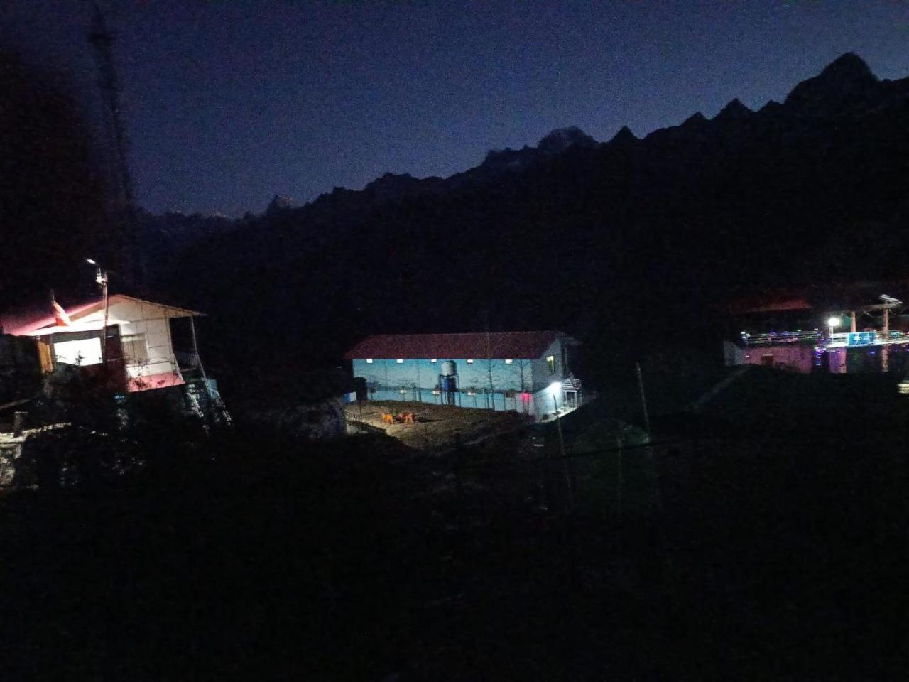 Nanda Devi Stays Joshīmath Exteriör bild